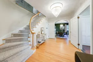 41 Crestwood Dr, Maplewood Twp., NJ 07040 - Photo 6