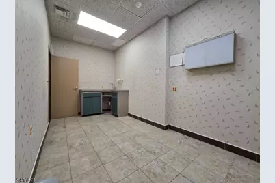 1815 Summit Ave, Union City, NJ 07087 - Photo 26