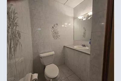 1815 Summit Ave, Union City, NJ 07087 - Photo 20