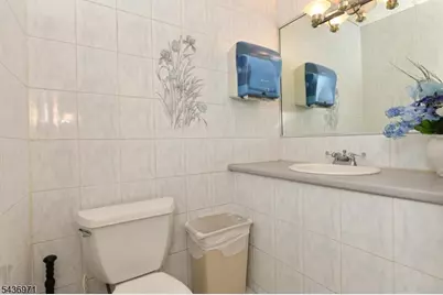 1815 Summit Ave, Union City, NJ 07087 - Photo 14