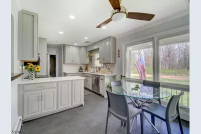 18 Old Traveled Way, Roxbury Township, NJ 07852 - Photo 10