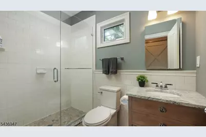 1916 Parkwood Dr, Scotch Plains Township, NJ 07076 - Photo 16