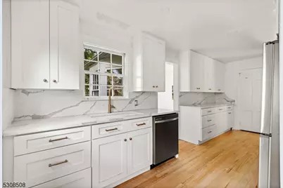 154 N Franklin Tpke, Ho Ho Kus, NJ 07423 - Photo 6