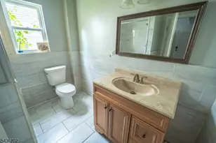 84 Farley Ave, Newark, NJ 07108 - Photo 34