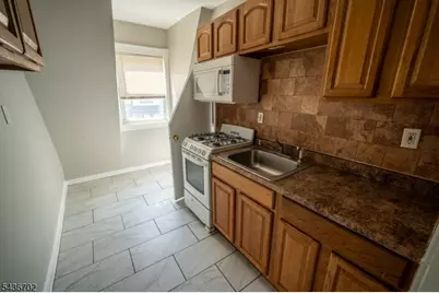 84 Farley Ave, Newark, NJ 07108 - Photo 12