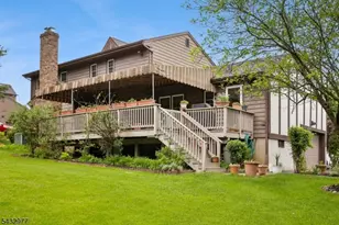 15 Bourbon St, Wayne Twp., NJ 07470 - Photo 24