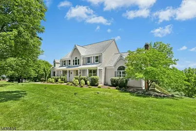 10 Red Robin Way, Raritan Township, NJ 08822 - Photo 4