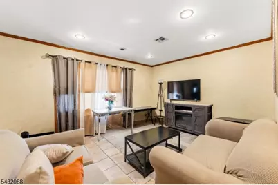 339 Oakwood Ave, Kenilworth, NJ 07033 - Photo 4