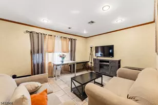 339 Oakwood Ave, Kenilworth, NJ 07033 - Photo 4