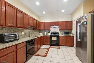 67 Forest Dr, Piscataway Township, NJ 08854 - Photo 12