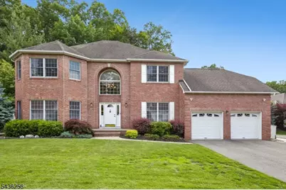 8 Harper St, West Orange Township, NJ 07052 - Photo 2