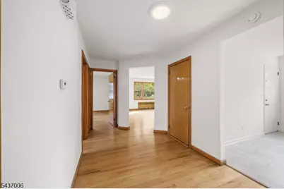384 Delawanna Ave, Clifton, NJ 07014 - Photo 14