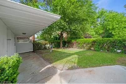 384 Delawanna Ave, Clifton, NJ 07014 - Photo 30