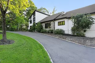 17 Nottingham Way, Warren Township, NJ 07059 - Photo 4