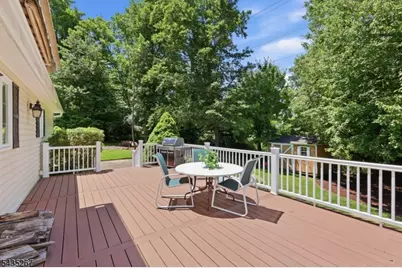 20 Coachman Ct, Berkeley Heights Township, NJ 07922 - Photo 26