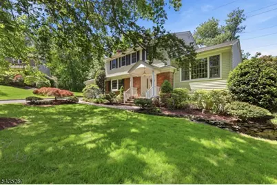 20 Coachman Ct, Berkeley Heights Township, NJ 07922 - Photo 1