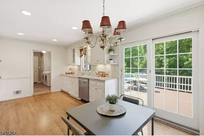 20 Coachman Ct, Berkeley Heights Township, NJ 07922 - Photo 14