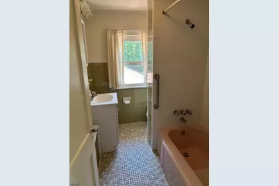 17 E Brown St, Somerville, NJ 08876 - Photo 14