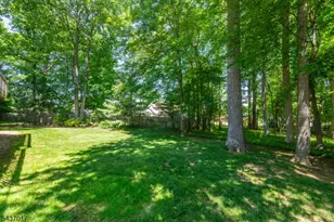 10 Brittany Rd, Roxbury Township, NJ 07876 - Photo 32