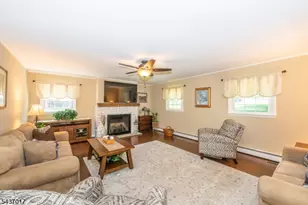 10 Brittany Rd, Roxbury Township, NJ 07876 - Photo 2