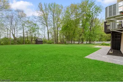 128 Big Piece Rd, Fairfield, NJ 07004 - Photo 42