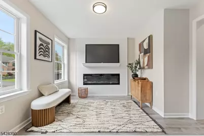 128 Big Piece Rd, Fairfield, NJ 07004 - Photo 14