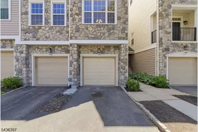 131 Brittany Ct, Clifton, NJ 07013 - Photo 34