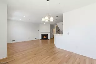 131 Brittany Ct, Clifton, NJ 07013 - Photo 14