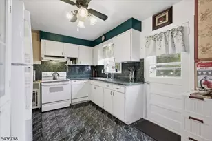 33 Ellison Rd, Franklin Township, NJ 08873 - Photo 8