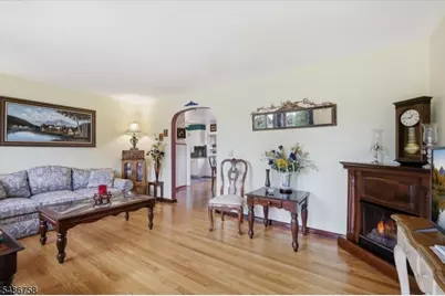 33 Ellison Road, Franklin Township, NJ 08873 - Photo 2