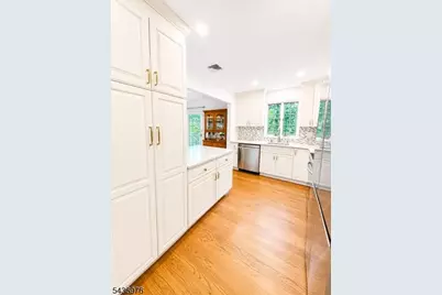 40 Dacotah Ave, Rockaway Township, NJ 07866 - Photo 6