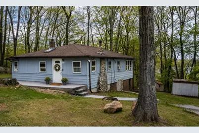 15 Mohican Ave, Roxbury Township, NJ 07850 - Photo 1