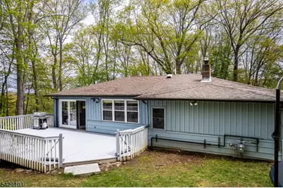 15 Mohican Ave, Roxbury Township, NJ 07850 - Photo 14