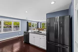 15 Mohican Ave, Roxbury Township, NJ 07850 - Photo 4