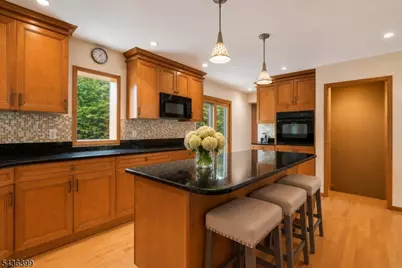 121 N Cottage Pl, Westfield, NJ 07090 - Photo 6