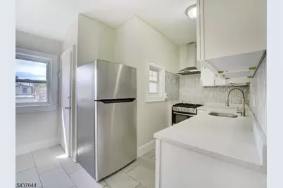 57 Poe Ave #3, Newark, NJ 07106 - Photo 6