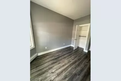 27 Schuyler Ter, East Orange, NJ 07017 - Photo 8