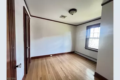 325 Bogert Ave, Ridgewood, NJ 07450 - Photo 6