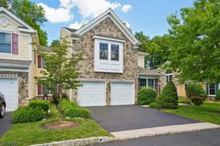 11 Hopkins Ct, Parsippany, NJ 07054 - Photo 1