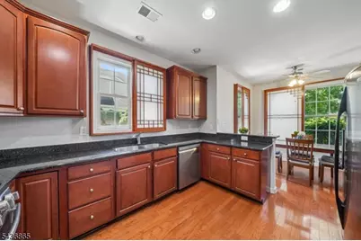 11 Hopkins Ct, Parsippany, NJ 07054 - Photo 32