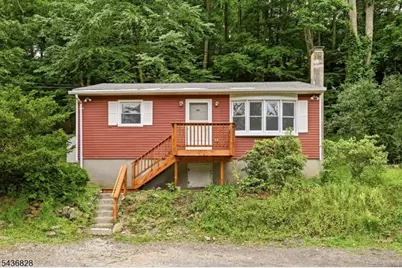 48 E Shore Dr, Vernon, NJ 07462 - Photo 1