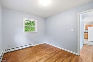 48 E Shore Dr, Vernon, NJ 07462 - Photo 14