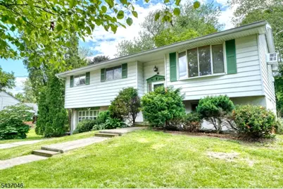419 Knowlton St, Belvidere, NJ 07823 - Photo 1