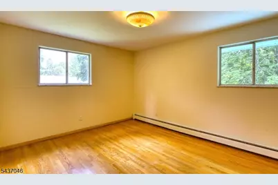 419 Knowlton St, Belvidere, NJ 07823 - Photo 12