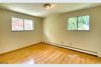 419 Knowlton St, Belvidere, NJ 07823 - Photo 16