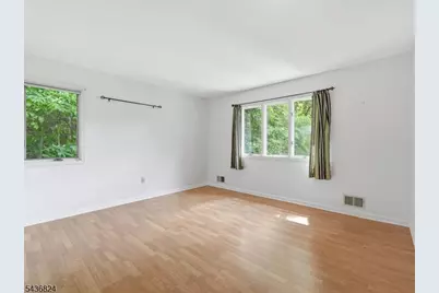 1079 Hoffman Rd, Bridgewater, NJ 08807 - Photo 34
