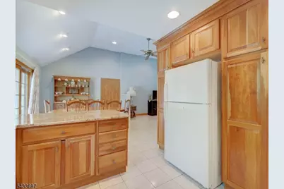 180 Mill Ln, Mountainside, NJ 07092 - Photo 4