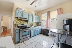 23 Orchard St, Elizabeth, NJ 07208 - Photo 10