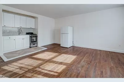 22 Cottage St #2E, South Orange, NJ 07079 - Photo 2