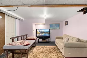 16 Summit Rd, Clifton, NJ 07012 - Photo 20
